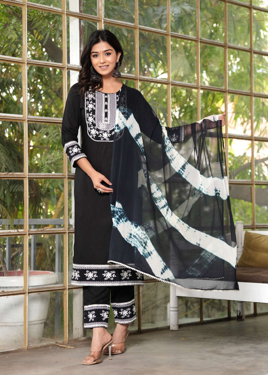 Black Embroidery Kurta Set