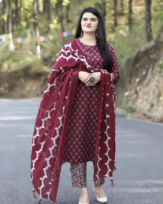 Maroon Floral Booti Print Kurta Set